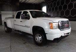 2013 GMC Sierra 3500HD 4x4 Denali - Thumbnail 3