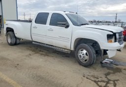 2013 GMC Sierra 3500HD - Thumbnail 2