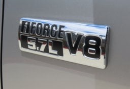 2016 Toyota Tundra SR5 - Thumbnail 8