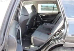 2025 Toyota RAV4 XLE - Thumbnail 32