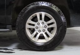 2016 Chevrolet Suburban LS - Thumbnail 17