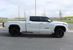 2023 Toyota Tundra Limited - Thumbnail 12