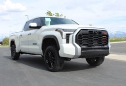 2023 Toyota Tundra Limited - Thumbnail 4