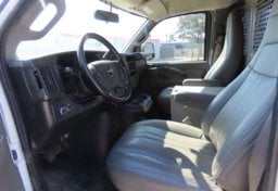 2020 GMC Savana - Thumbnail 31