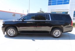 2019 Chevrolet Suburban - Thumbnail 5