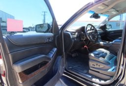 2019 Chevrolet Suburban LT - Thumbnail 22