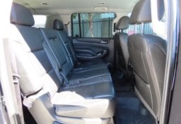 2019 Chevrolet Suburban LT - Thumbnail 33