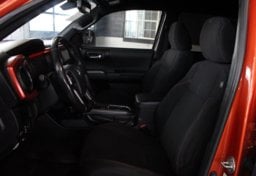 2018 Toyota Tacoma TRD Off-Road - Thumbnail 26