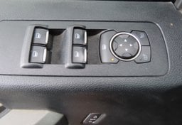 2019 Ford F-150 Raptor - Thumbnail 35