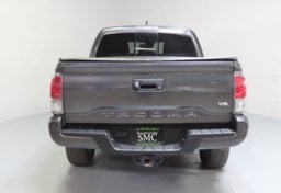 2022 Toyota Tacoma TRD Off-Road - Thumbnail 11