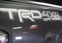 2022 Toyota Tacoma TRD Off-Road - Thumbnail 14