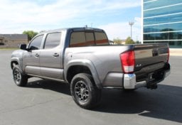 2017 Toyota Tacoma - Thumbnail 6