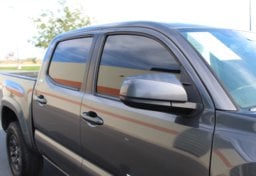 2017 Toyota Tacoma - Thumbnail 24