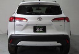 2025 Toyota Corolla Cross LE - Thumbnail 12