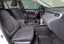 2025 Toyota Corolla Cross LE - Thumbnail 24