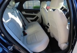 2024 Jaguar XF R-Dynamic SE - Thumbnail 16