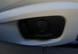 2024 Jaguar XF R-Dynamic SE - Thumbnail 13