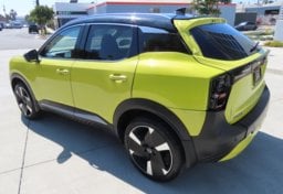 2025 Nissan Kicks SR - Thumbnail 9