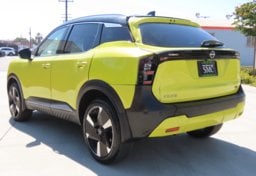 2025 Nissan Kicks SR - Thumbnail 7