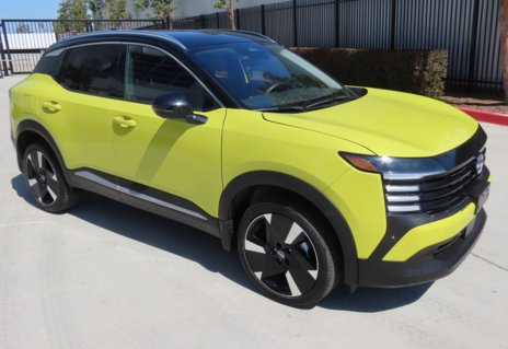 Picture of 2025 Nissan Kicks SR