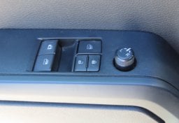 2023 Toyota Tacoma SR - Thumbnail 33