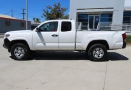 2023 Toyota Tacoma SR - Thumbnail 6
