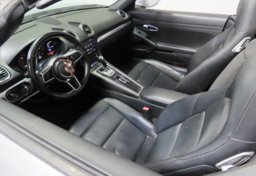 2017 Porsche 718 Boxster - Thumbnail 21