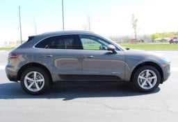 2015 Porsche Macan S AWD - Thumbnail 12