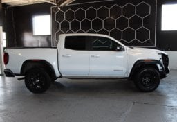 2024 GMC Canyon - Thumbnail 11
