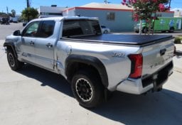 2026 Toyota Tacoma TRD Off-Road - Thumbnail 10