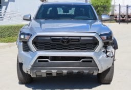 2026 Toyota Tacoma TRD Off-Road - Thumbnail 12
