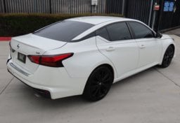 2022 Nissan Altima - Thumbnail 8