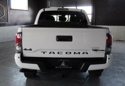 2023 Toyota Tacoma TRD Pro - Thumbnail 12