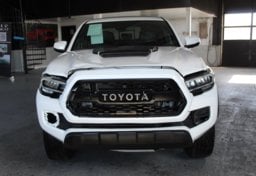 2023 Toyota Tacoma TRD Pro - Thumbnail 11