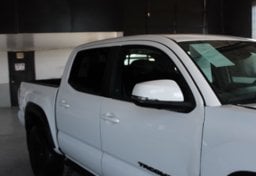 2023 Toyota Tacoma TRD Pro - Thumbnail 16