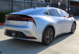 2026 Toyota Prius LE - Thumbnail 8