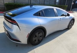 2026 Toyota Prius LE - Thumbnail 10