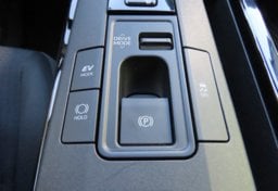 2026 Toyota Prius LE - Thumbnail 16