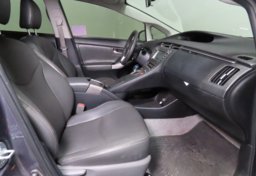 2015 Toyota Prius III - Thumbnail 21