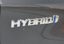 2015 Toyota Prius III - Thumbnail 15