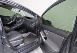 2015 Toyota Prius III - Thumbnail 23