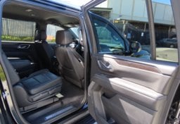 2024 Chevrolet Suburban LT - Thumbnail 22