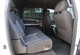 2020 Toyota Tundra SR5 - Thumbnail 32