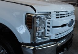 2019 Ford F-250 Super Duty 4x4 - Thumbnail 13