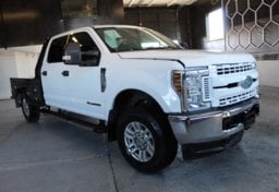 2019 Ford F-250 Super Duty 4x4 - Thumbnail 1