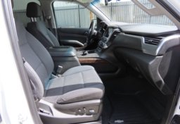 2019 Chevrolet Tahoe - Thumbnail 22