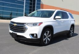 2019 Chevrolet Traverse LT - Thumbnail 3