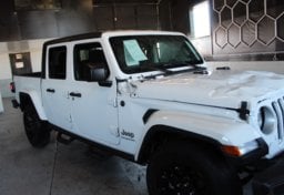 2023 Jeep Gladiator - Thumbnail 15