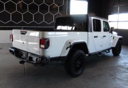 2023 Jeep Gladiator - Thumbnail 6