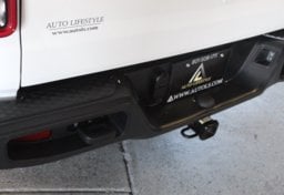 2023 Jeep Gladiator - Thumbnail 24